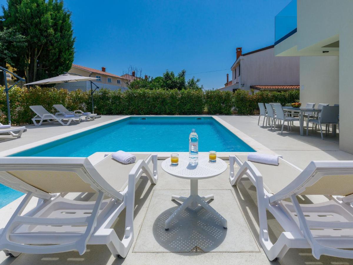 Anna By Interhome Villa